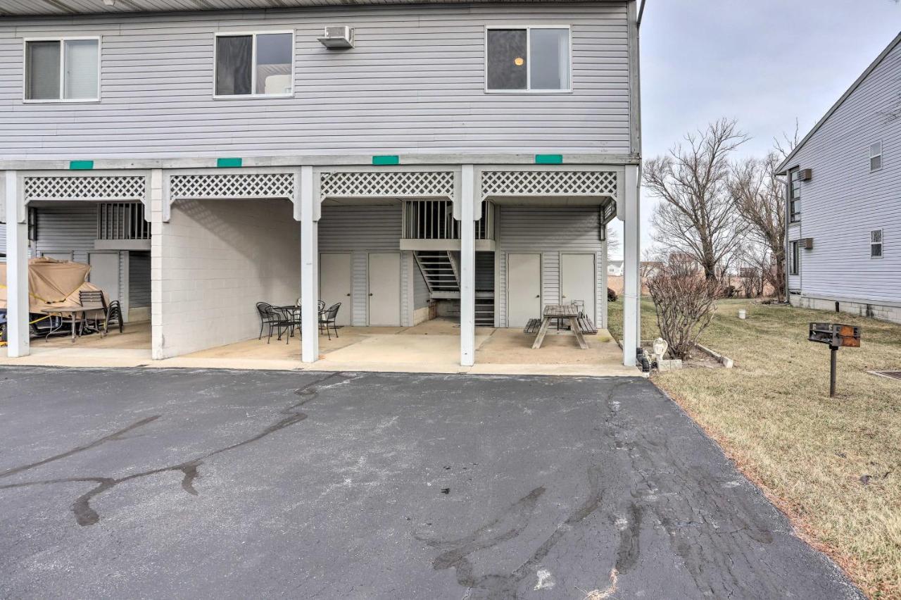 Condo With Balcony, Dock And Access To Lake Erie Sand Beach Exteriör bild