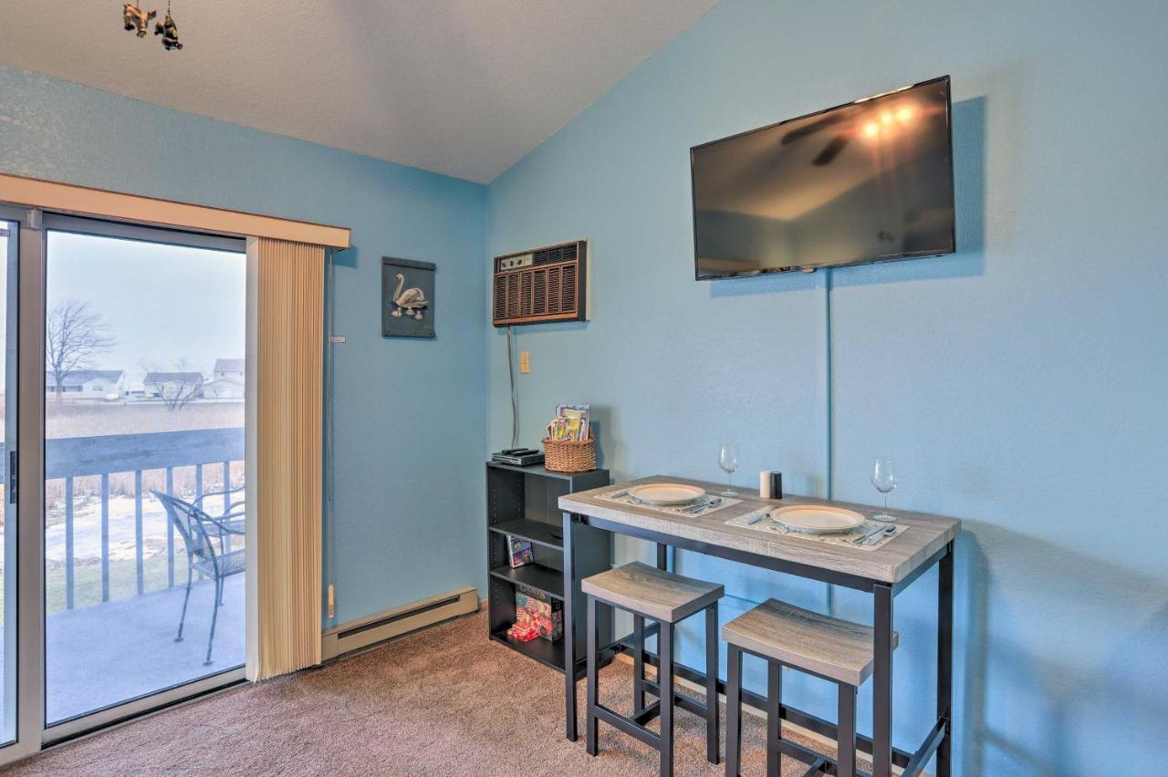 Condo With Balcony, Dock And Access To Lake Erie Sand Beach Exteriör bild