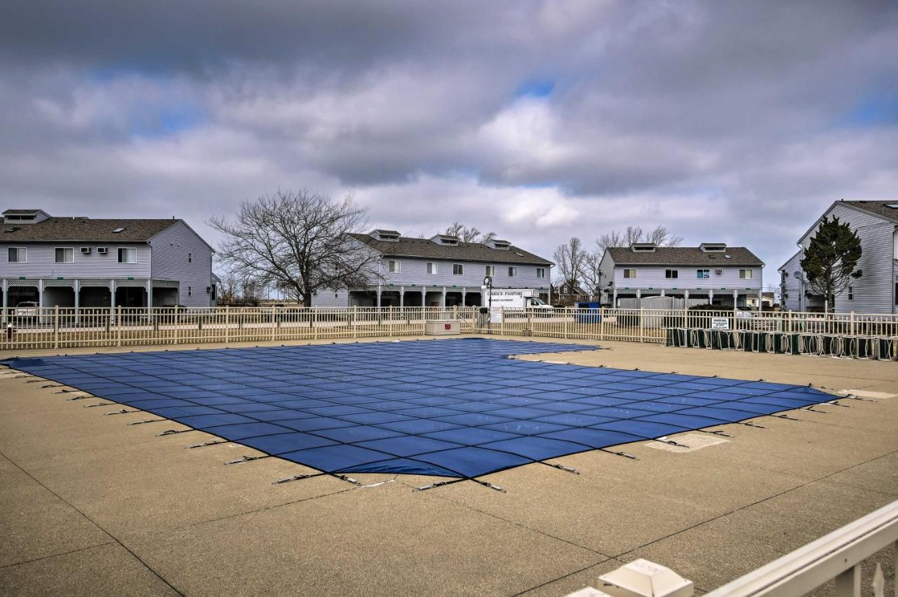Condo With Balcony, Dock And Access To Lake Erie Sand Beach Exteriör bild
